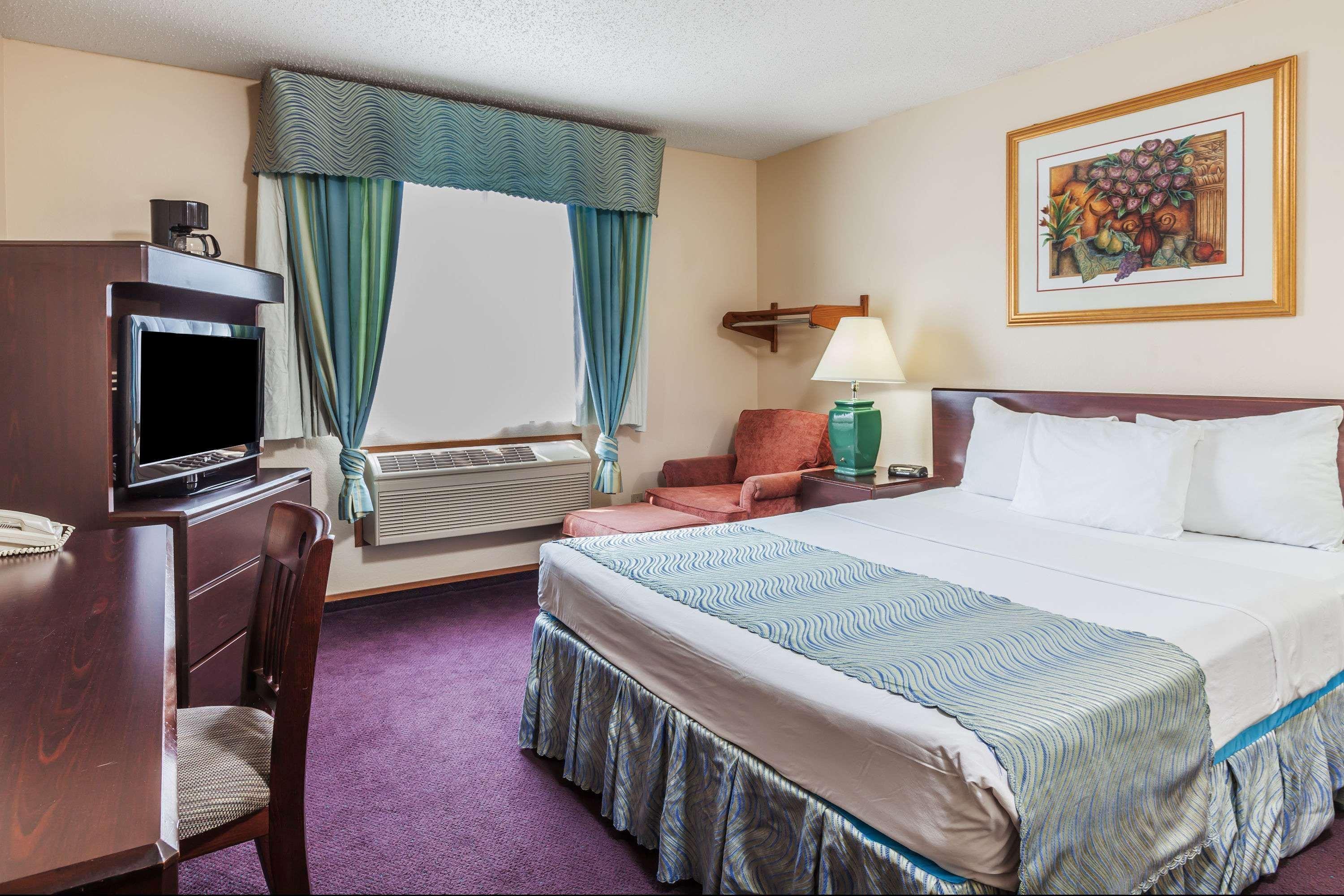 מלון Super 8 By Wyndham Irving Dfw Airport/South מראה חיצוני תמונה