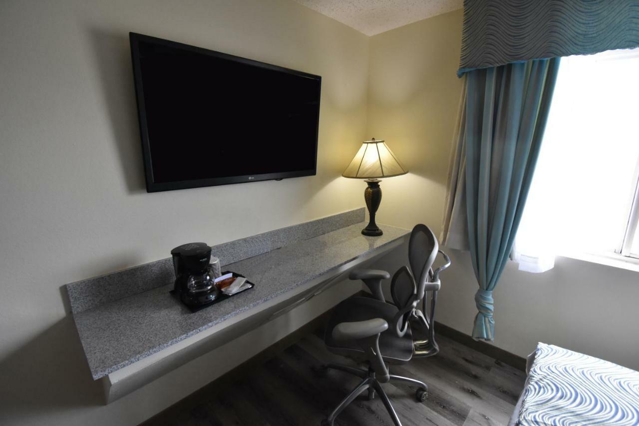 מלון Super 8 By Wyndham Irving Dfw Airport/South מראה חיצוני תמונה